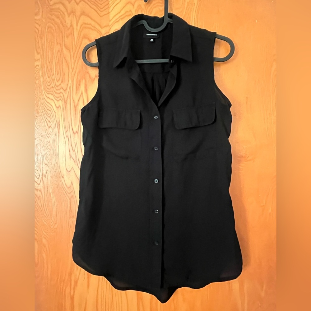 Women's Black Sleeveless Top